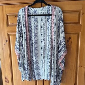 En Creme Blue and Pink Patterned Tunic